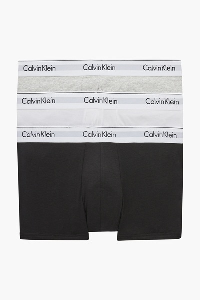 علامة CALVIN KLEIN تتعاون مع لاعب التنس CARLOS ALCARAZ