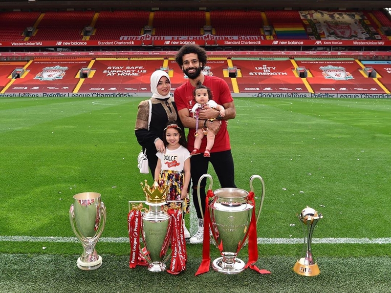 محمد صلاح  ينشر صورًا لابنته كيان للمرة الأولى