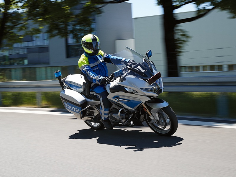 علامة بي أم دبليو تقدّم أحدث إصداراتها وابتكاراتها