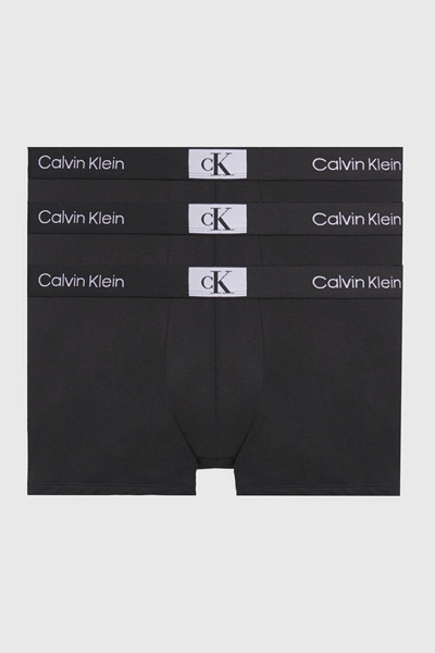 علامة CALVIN KLEIN تتعاون مع لاعب التنس CARLOS ALCARAZ