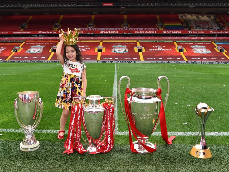 محمد صلاح  ينشر صورًا لابنته كيان للمرة الأولى
