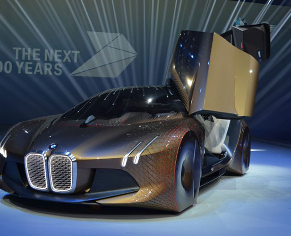 The Vision Next 100 ... سيارة BMW التي تتولى القيادة بنفسها