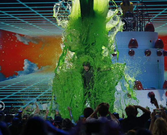 بالصور نجوم هوليوود يمرحون في حفل جوائز قناة الأطفال Nickelodeon 2016