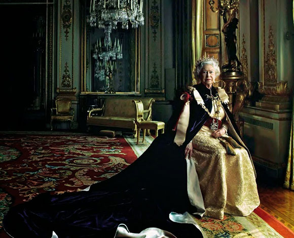 الملكة اليزابيت من سلالة النبي محمد!