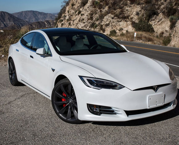 سيارة Tesla S P100D  في طريقها إلى الأسواق!