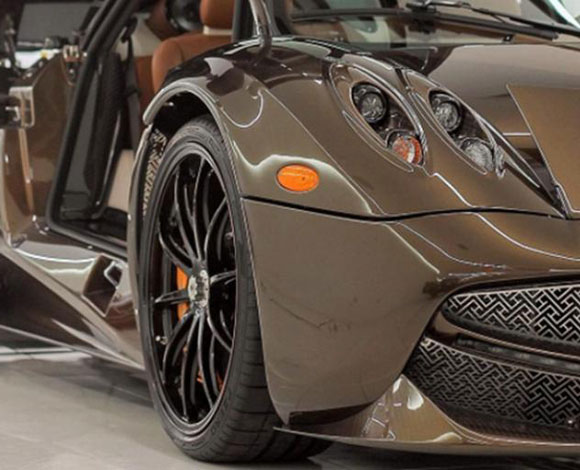 سيارة Pagani Huayra الجديدة خارقة!