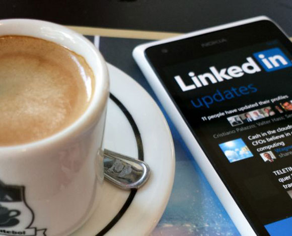 LinkedIn تحتفل بعيده العاشر