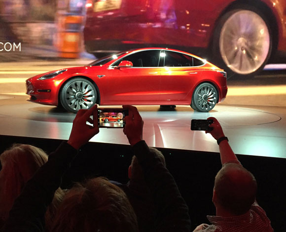 بعد إثارة وجدل في 2016... TESLA MOTORS تعلن تغيير اسمها