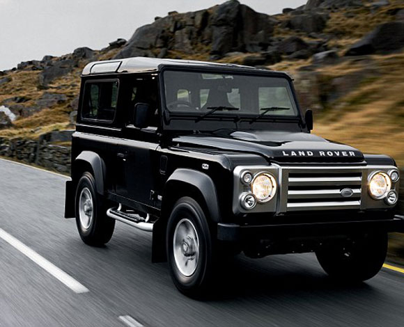 ملياردير بريطاني يعتزم تطوير سيارة شبيهة بسيارة landrover