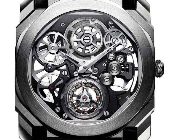 بلغاري تطلق نسخة معدلة من ساعتها  Octo Finissimo Tourbillon