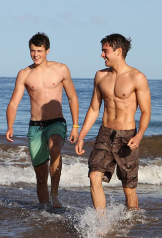 أشقاء النجوم وشقيقاتهم... وسامة لا يعلمها كثيرون