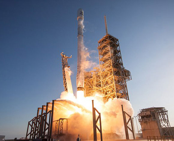 spacex تعلن توافر تذاكر الذهاب للمريخ بصاروخها المعاد استخدامه