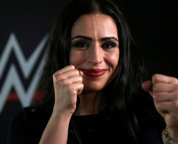 أول إمرأة عربية توقع مع WWE