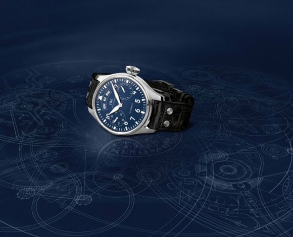 أي دﺑﻠﻴﻮ ﺳﻲ ﺗﻄﻠﻖ ﺳﺎﻋﺎت WATCH PILOT’S ﻣﻊ أﻗﺮاص ﻣﻄﻠﻴﺔ ﺑﺎﻟﻮرﻧﻴﺶ