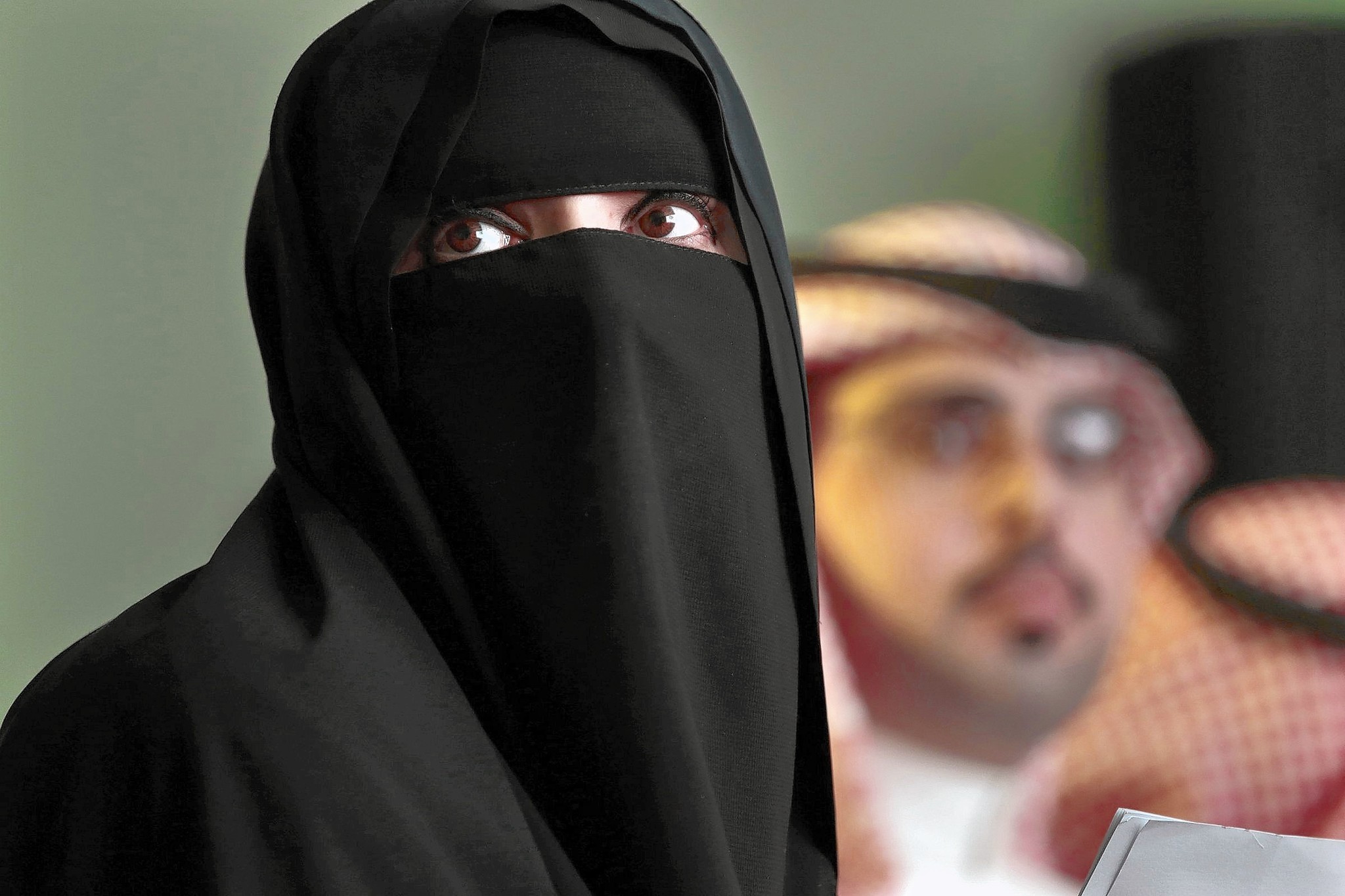 اضغط لمشاهدة الفيديو: سيدة سعودية تعرض نفسها للزواج!