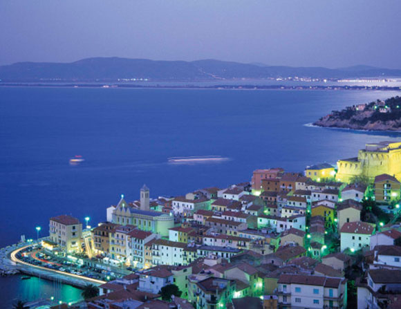 منتجع Argentario في إيطاليا عنوان الروعة والجمال
