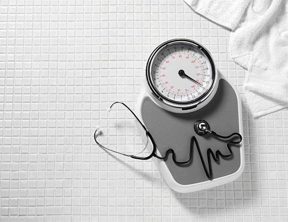 7 عادات تتسبب بزيادة الدهون في البطن