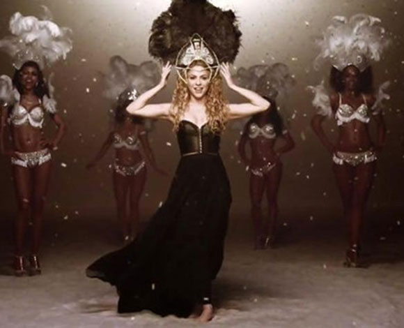 شاكيرا تحيي الحفل الختامي لكأس العالم