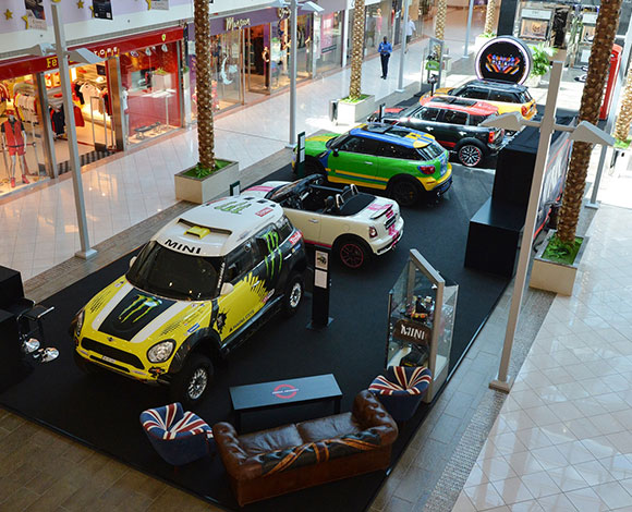 MINI تضفي أجواء التشويق على مارينا مول أبوظبي