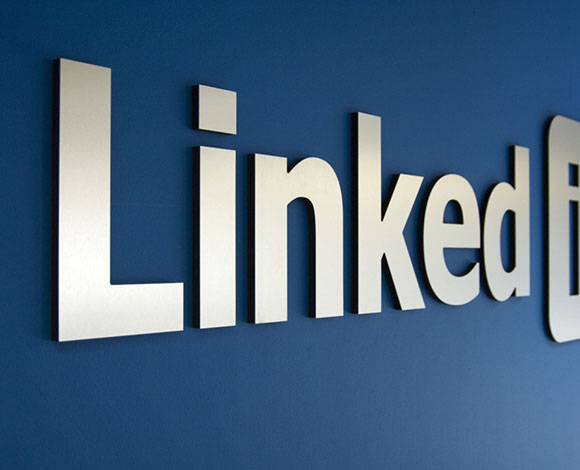 مسؤول تنفيذي في لينكدإن يشارك النصيحة الأهمّ لاستخدام الموقع المهني الأوّل