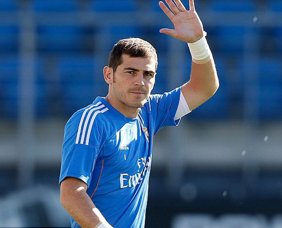 15 عاماً لكاسياس على أول مشاركة له مع ريال مدريد