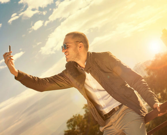 اسوأ 8 صور سيلفي Selfie ما كان يجب التقاطها 