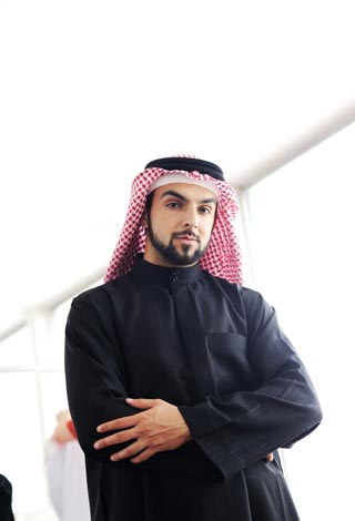 بعيداً عن الصداقات والعلاقات الودية كيف تنجح في عملك؟
