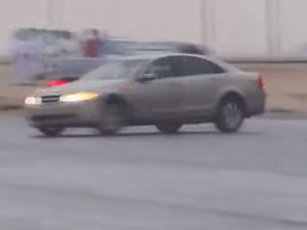 تفحيط كابرس في المطر... بالفيديو