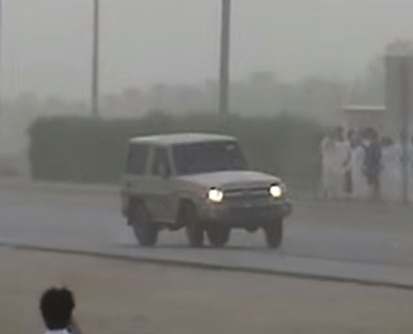 تفحيط ربع لسيارة جيب احترافي... بالفيديو