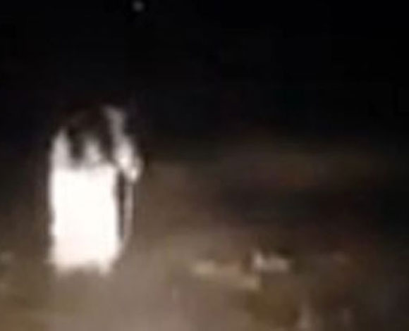 ظهور شبح يطارد شبان عرب في بريطانية في هذا الفيديو المرعب