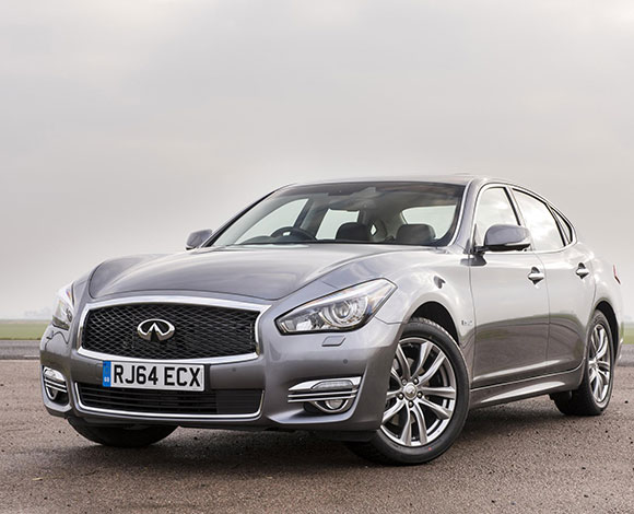 "انفنيتي Q70" المحسنة تحصل على محرك جديد