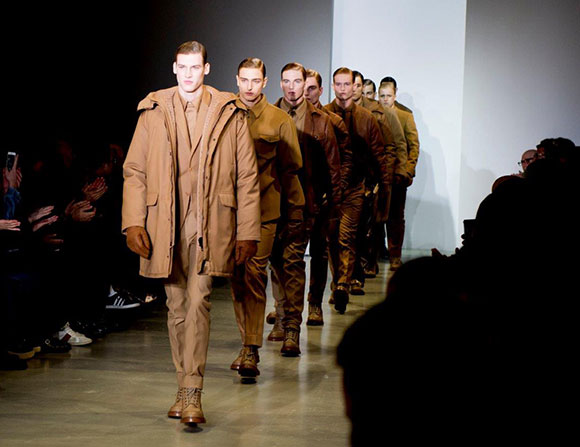 CALVIN KLEIN تكشف عن تشكيلة "إيطالو زوشيلي" لخريف ٢٠١٤