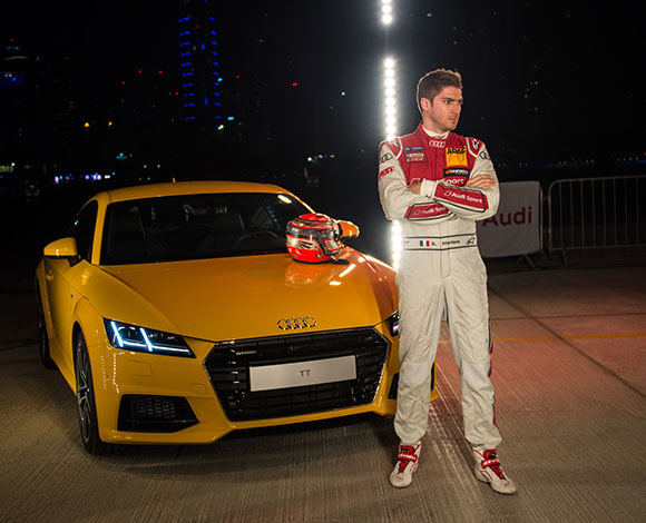 أودي TT كوبيه الجديدة في الشرق الأوسط تنطلق خلال عرض جريء في سكاي دايف دبي