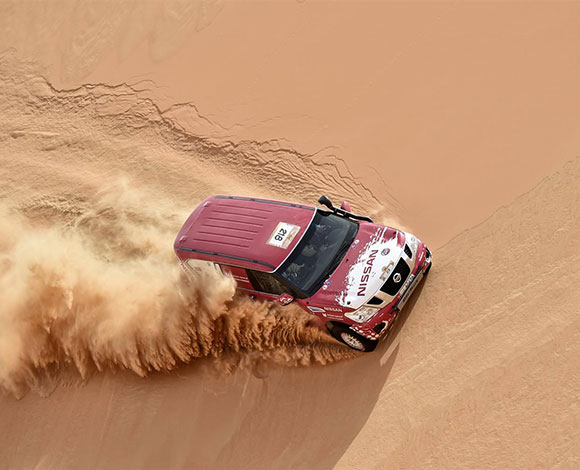نيسان باترول يتألّق في تحدي أبوظبي الصحراوي الذي ترعاه نيسان