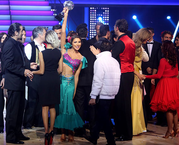 في Dancing With The Stars: دانييلا تفوز وجمهور مايا يستنكر