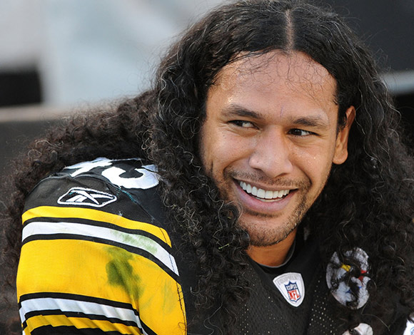 نجوم ونجمات حققوا ثروات بفضل مفاتن أجسامهم