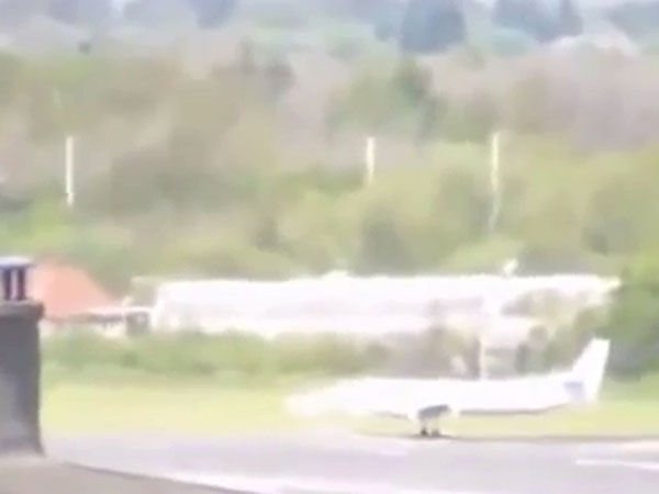 بالفيديو: طيار إماراتي يقوم بعمل بطولي