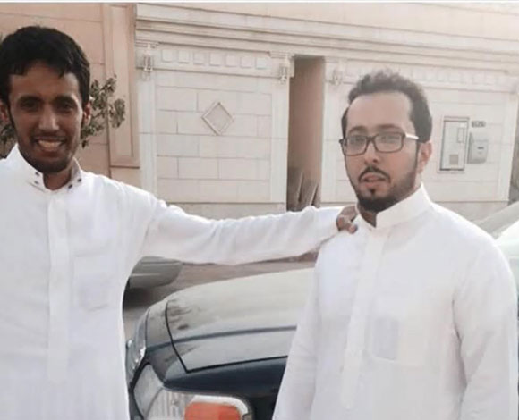 بالفيديو- سعوديان ينقذان طفلاً من التحرّش به في مسجد