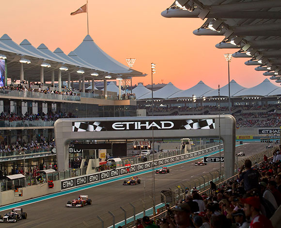 حلبة مرسى ياس تقيم منطقة مشجعين خلال سباق جائزة بريطانيا للفورمولا1