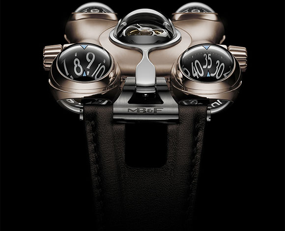 MB&F تطور ساعة HM6 RT الجديدة بعلبة من الذهب الأحمر