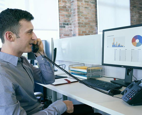 بوليكوم تكشف عن هواتف الوسائط المتعددة التجارية