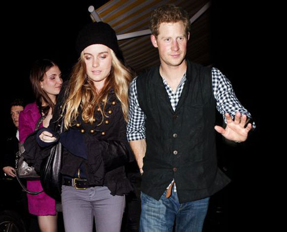 حبيبة الأمير هاري تتسوّق للفالنتاين 