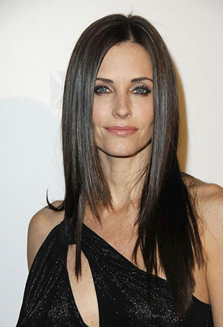 10 نجمات أعلن تحديهن عامل الزمن بجمالهن وحيويتهن