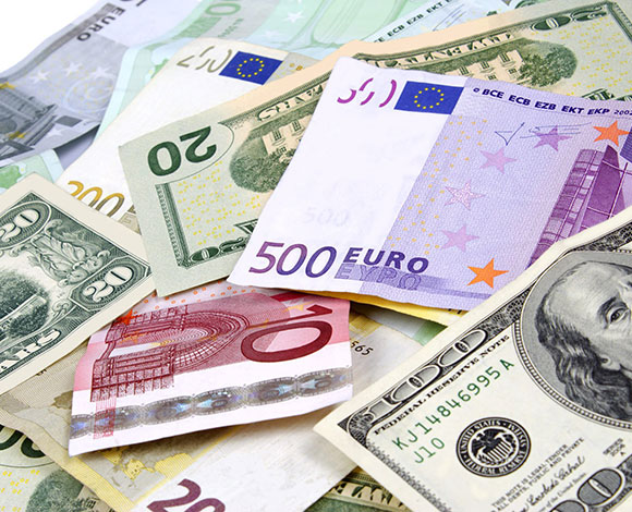 التوقعات الراهنة في أسواق العملات حتى نهاية 2015