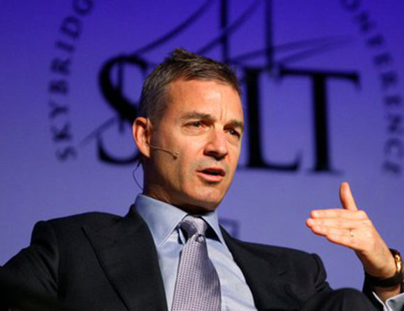 دانييل لويب يشتري 10 ملايين سهم من "بلاكبيري"