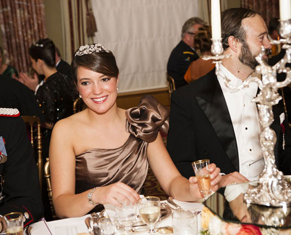 من هنّ أكثر الأميرات جمالاً وأنوثة حول العالم؟