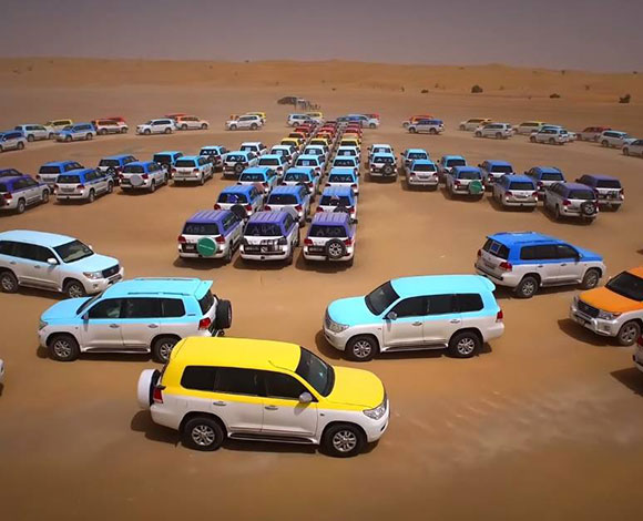 الإمارات تدخل "جينيس" بأضخم مهرجان رقص للسيارات
