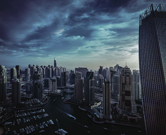 خطط للاستفادة من طاقة الألواح الشمسية في دبي بحلول عام 2030