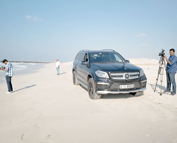 مرسيدس- بنز تتعاون مع مخرج سينمائي إماراتي للاحتفال باليوم الوطني للإمارات العربية المتحدة