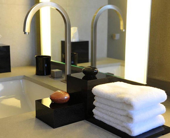 Armani Hotel Dubai... فندق مثالي لفخامة الاقامة في امارة دبي